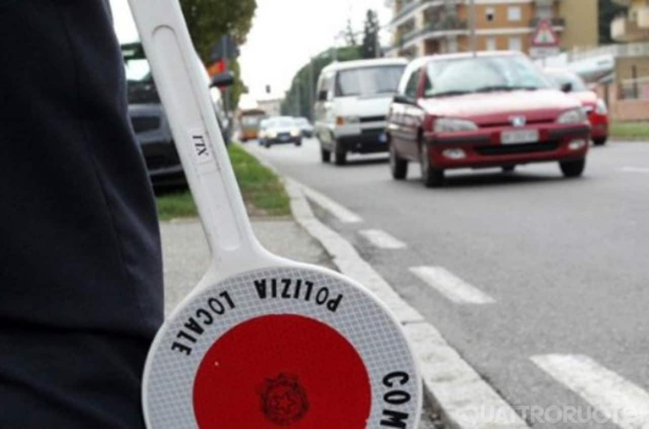 Blocco diesel Euro 5, il governo rinvia il divieto: in Lombardia si potrà circolare